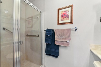 Enjoy easy living in this well-priced 2-bedroom, 2-bath condo in on Kings Point Golf -Flanders Way in Florida - for sale on GolfHomes.com, golf home, golf lot