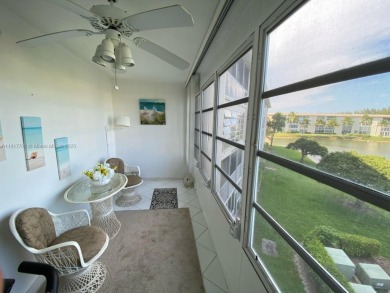 WATER VIEW! 2 BED, 2 BATH GROUND FLOOR UNIT. WASHER AND DRYER on Inverrary Country Club in Florida - for sale on GolfHomes.com, golf home, golf lot