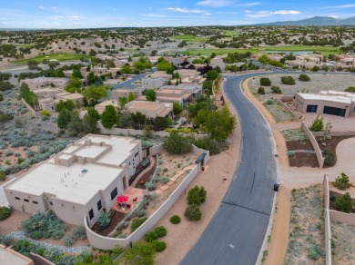 Gorgeous 3 bedroom, 3 bath contemporary home in the fantastic on The Club At Las Campanas  in New Mexico - for sale on GolfHomes.com, golf home, golf lot