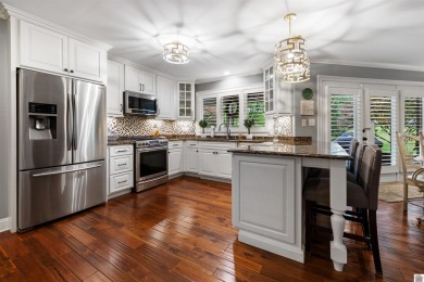 Welcome to this updated and pristine 3-bedroom 2.5-bathroom on Country Club of Paducah in Kentucky - for sale on GolfHomes.com, golf home, golf lot