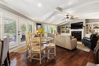 Welcome to this updated and pristine 3-bedroom 2.5-bathroom on Country Club of Paducah in Kentucky - for sale on GolfHomes.com, golf home, golf lot