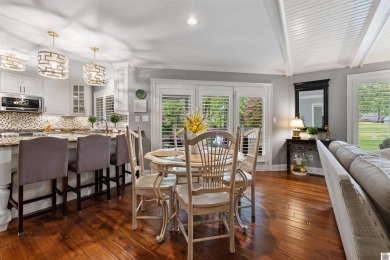 Welcome to this updated and pristine 3-bedroom 2.5-bathroom on Country Club of Paducah in Kentucky - for sale on GolfHomes.com, golf home, golf lot