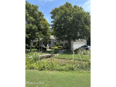 Beautiful Custom Home in The Arboretum at Caswell Beach! Welcome on Oak Island Golf Club in North Carolina - for sale on GolfHomes.com, golf home, golf lot
