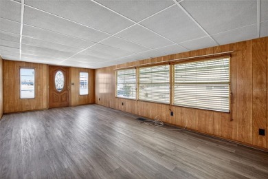 Wonderful and well-maintained mobile home with 3 bedrooms/1.5 on Betmar Acres Golf Club in Florida - for sale on GolfHomes.com, golf home, golf lot