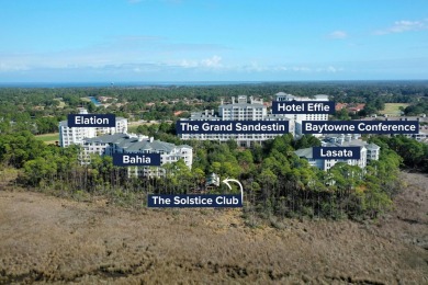 This beautifully updated corner condo offers 870 sq. ft. of on Sandestin Golf and Beach Resort - Raven in Florida - for sale on GolfHomes.com, golf home, golf lot