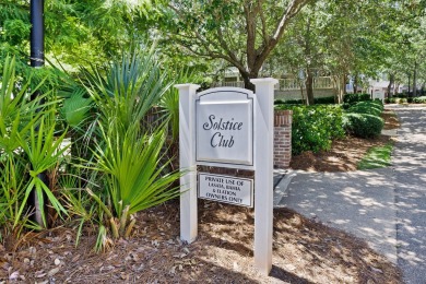 This beautifully updated corner condo offers 870 sq. ft. of on Sandestin Golf and Beach Resort - Raven in Florida - for sale on GolfHomes.com, golf home, golf lot