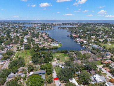 Stunning home just steps from Crisp Park! This elegant retreat on The Renaisssance Vinoy Golf Club in Florida - for sale on GolfHomes.com, golf home, golf lot