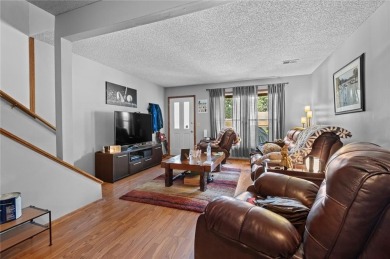 Welcome to this 2-bedroom, 1.5 bath townhouse in the heart of on Bella Vista Country Club and Golf Course in Arkansas - for sale on GolfHomes.com, golf home, golf lot