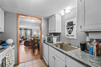 Welcome to this 2-bedroom, 1.5 bath townhouse in the heart of on Bella Vista Country Club and Golf Course in Arkansas - for sale on GolfHomes.com, golf home, golf lot