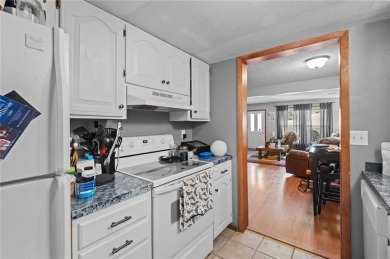 Welcome to this 2-bedroom, 1.5 bath townhouse in the heart of on Bella Vista Country Club and Golf Course in Arkansas - for sale on GolfHomes.com, golf home, golf lot