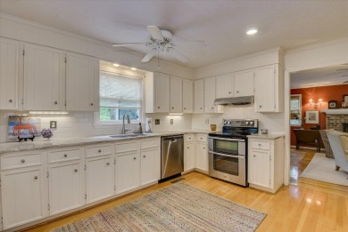 This traditional brick home is located in the desirable on Houndslake Country Club in South Carolina - for sale on GolfHomes.com, golf home, golf lot