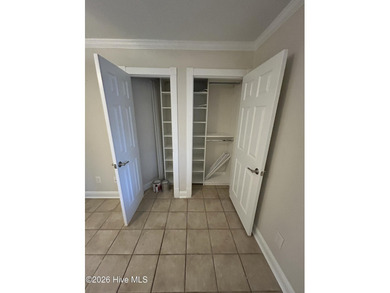 Move In Ready!! Beautifully updated first-floor, one-bedroom on Brunswick Plantation and Golf Resorts in North Carolina - for sale on GolfHomes.com, golf home, golf lot