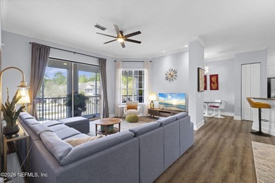 Impeccable Condo in Eagle Harbor. 3/3 Split Bedroom, each with on Eagle Harbor Golf Club in Florida - for sale on GolfHomes.com, golf home, golf lot