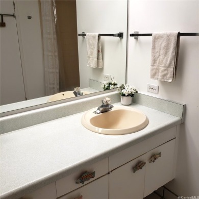 USDA, FHA, and VA Approved!
Welcome to Unit 527 at Makaha Valley on Makaha Valley Country Club in Hawaii - for sale on GolfHomes.com, golf home, golf lot