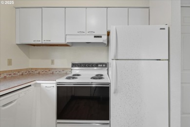 Welcome to 8515 SW Curry Rd, a beautifully updated 1-bedroom on Charbonneau Golf Club in Oregon - for sale on GolfHomes.com, golf home, golf lot
