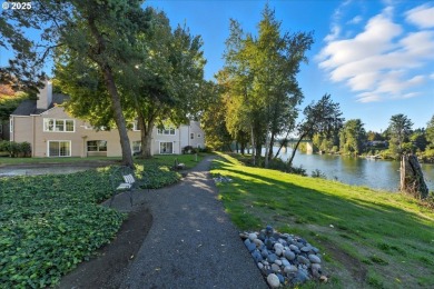 Welcome to 8515 SW Curry Rd, a beautifully updated 1-bedroom on Charbonneau Golf Club in Oregon - for sale on GolfHomes.com, golf home, golf lot