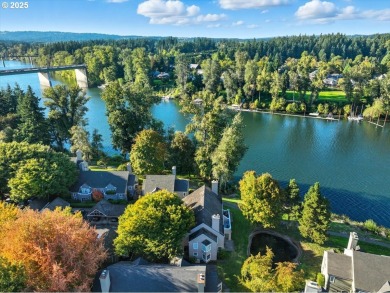 Welcome to 8515 SW Curry Rd, a beautifully updated 1-bedroom on Charbonneau Golf Club in Oregon - for sale on GolfHomes.com, golf home, golf lot