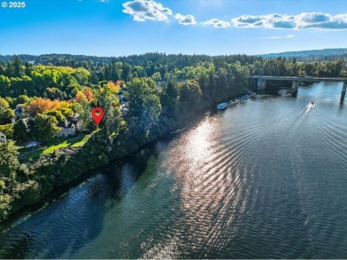 Welcome to 8515 SW Curry Rd, a beautifully updated 1-bedroom on Charbonneau Golf Club in Oregon - for sale on GolfHomes.com, golf home, golf lot