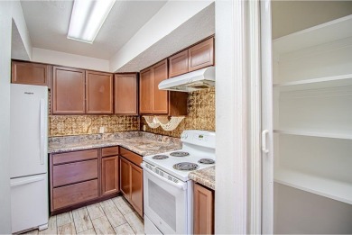 Stunning 4-Bedroom Townhome Near UCO - Renovated  Move-In 
 on KickingBird Golf Course in Oklahoma - for sale on GolfHomes.com, golf home, golf lot
