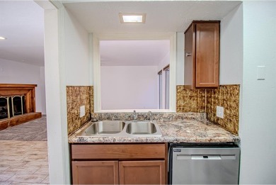 Stunning 4-Bedroom Townhome Near UCO - Renovated  Move-In 
 on KickingBird Golf Course in Oklahoma - for sale on GolfHomes.com, golf home, golf lot