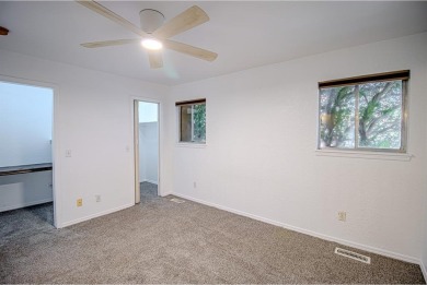 Stunning 4-Bedroom Townhome Near UCO - Renovated  Move-In 
 on KickingBird Golf Course in Oklahoma - for sale on GolfHomes.com, golf home, golf lot