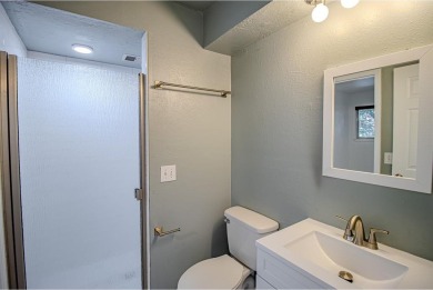 Stunning 4-Bedroom Townhome Near UCO - Renovated  Move-In 
 on KickingBird Golf Course in Oklahoma - for sale on GolfHomes.com, golf home, golf lot