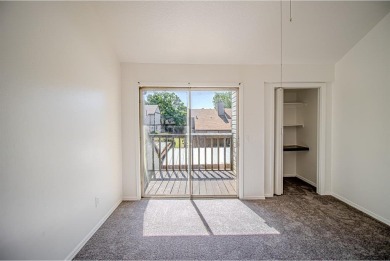 Stunning 4-Bedroom Townhome Near UCO - Renovated  Move-In 
 on KickingBird Golf Course in Oklahoma - for sale on GolfHomes.com, golf home, golf lot