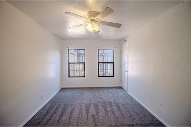 Stunning 4-Bedroom Townhome Near UCO - Renovated  Move-In 
 on KickingBird Golf Course in Oklahoma - for sale on GolfHomes.com, golf home, golf lot