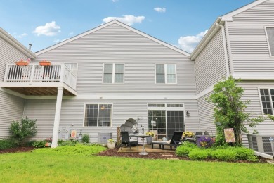 Step inside this truly beautiful ground-level ranch home on Fox Bend Golf Course in Illinois - for sale on GolfHomes.com, golf home, golf lot