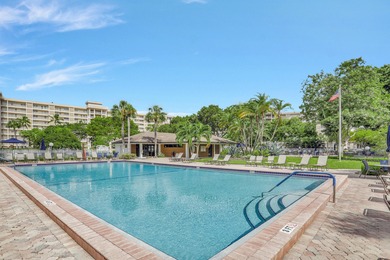 Great opportunity to own a spacious 2 bed, 2 bath condo in on Palm-Aire Country Club and Resort - Palms in Florida - for sale on GolfHomes.com, golf home, golf lot