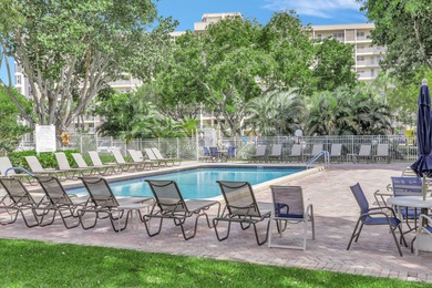 Great opportunity to own a spacious 2 bed, 2 bath condo in on Palm-Aire Country Club and Resort - Palms in Florida - for sale on GolfHomes.com, golf home, golf lot