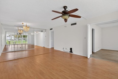 Great opportunity to own a spacious 2 bed, 2 bath condo in on Palm-Aire Country Club and Resort - Palms in Florida - for sale on GolfHomes.com, golf home, golf lot