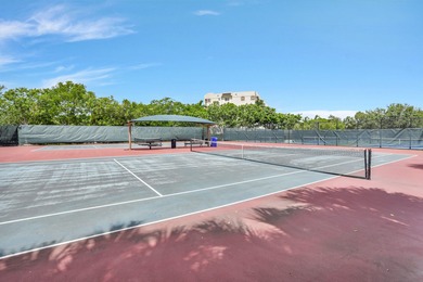 Great opportunity to own a spacious 2 bed, 2 bath condo in on Palm-Aire Country Club and Resort - Palms in Florida - for sale on GolfHomes.com, golf home, golf lot
