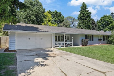 Welcome to this beautifully updated rancher located in the on Manito Golf and Country Club in Washington - for sale on GolfHomes.com, golf home, golf lot
