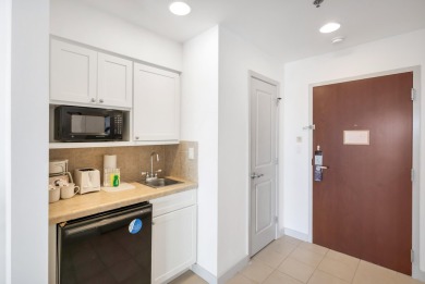 Updated cabinets and NEW Wood-Like flooring throughout on Sandestin Golf and Beach Resort - The Links in Florida - for sale on GolfHomes.com, golf home, golf lot