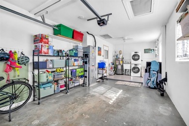 Under contract-accepting backup offers. The Mainlands is a on Mainlands Golf Club in Florida - for sale on GolfHomes.com, golf home, golf lot