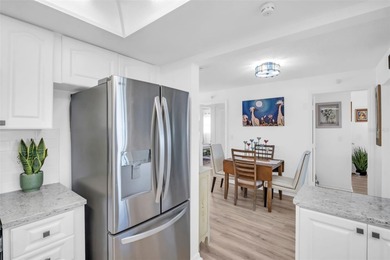 Under contract-accepting backup offers. The Mainlands is a on Mainlands Golf Club in Florida - for sale on GolfHomes.com, golf home, golf lot