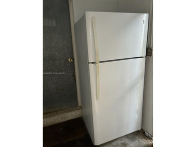 This Coral Gables residence, exceptionally located just minutes on Granada Golf Club in Florida - for sale on GolfHomes.com, golf home, golf lot