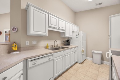 Move in Ready!  This 3 bedroom, 2 Bath unit has been on Arrowhead Country Club in South Carolina - for sale on GolfHomes.com, golf home, golf lot