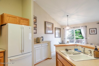 This is a beautifully maintained 3-bedroom, 2 bath rancher on Prairie Falls Golf Club in Idaho - for sale on GolfHomes.com, golf home, golf lot