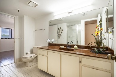 Step into this spacious and beautifully maintained 2-br, 2-ba on Palm-Aire Country Club and Resort - Palms in Florida - for sale on GolfHomes.com, golf home, golf lot