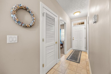 Move in Ready!  This 3 bedroom, 2 Bath unit has been on Arrowhead Country Club in South Carolina - for sale on GolfHomes.com, golf home, golf lot