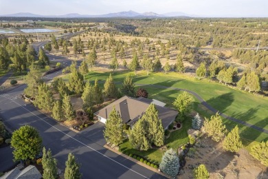 This beautiful, single story home is immaculate! Featuring many on Eagle Crest Golf Resort - Resort Course in Oregon - for sale on GolfHomes.com, golf home, golf lot