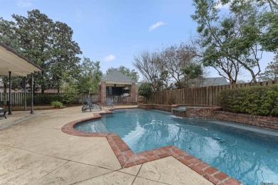 Exquisite 5-bedroom, 4.5 bathroom home located in the on University Club in Louisiana - for sale on GolfHomes.com, golf home, golf lot