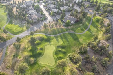 This beautiful, single story home is immaculate! Featuring many on Eagle Crest Golf Resort - Resort Course in Oregon - for sale on GolfHomes.com, golf home, golf lot