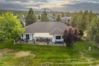 This beautiful, single story home is immaculate! Featuring many on Eagle Crest Golf Resort - Resort Course in Oregon - for sale on GolfHomes.com, golf home, golf lot