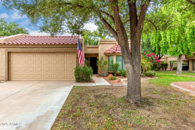 Well maintained 1402 square foot home, 2 bedroom & 2 bath home on Westbrook Village Golf Club in Arizona - for sale on GolfHomes.com, golf home, golf lot