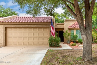 Well maintained 1402 square foot home, 2 bedroom & 2 bath home on Westbrook Village Golf Club in Arizona - for sale on GolfHomes.com, golf home, golf lot