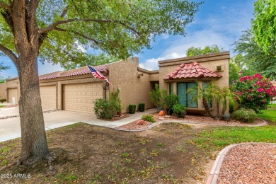 Well maintained 1402 square foot home, 2 bedroom & 2 bath home on Westbrook Village Golf Club in Arizona - for sale on GolfHomes.com, golf home, golf lot