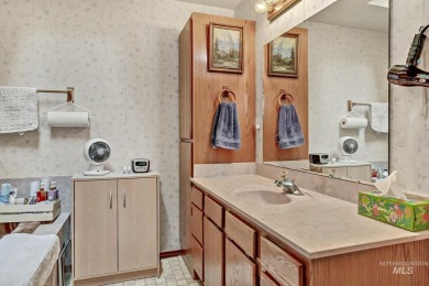 Fantastic residential neighborhood with mature trees and well on Indian Lakes Golf Course in Idaho - for sale on GolfHomes.com, golf home, golf lot